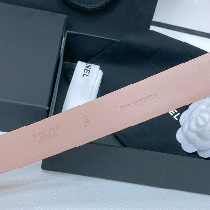 CC BELT 30 MM IN ALMOND BEIGE CALFSKIN PEARL LOGO WITH GOLD HARDWARE