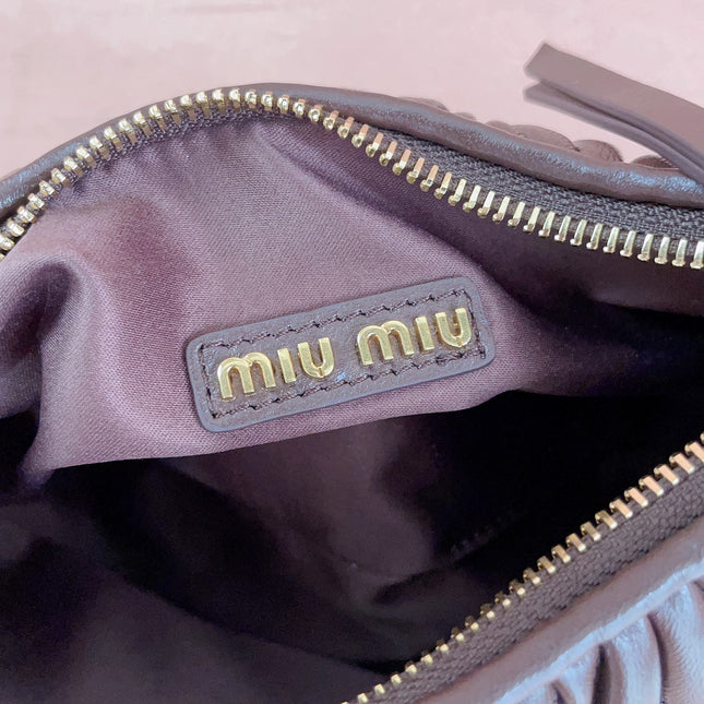 WANDER HANDBAG 23 IN CHESTNUT BROWN LAMBSKIN