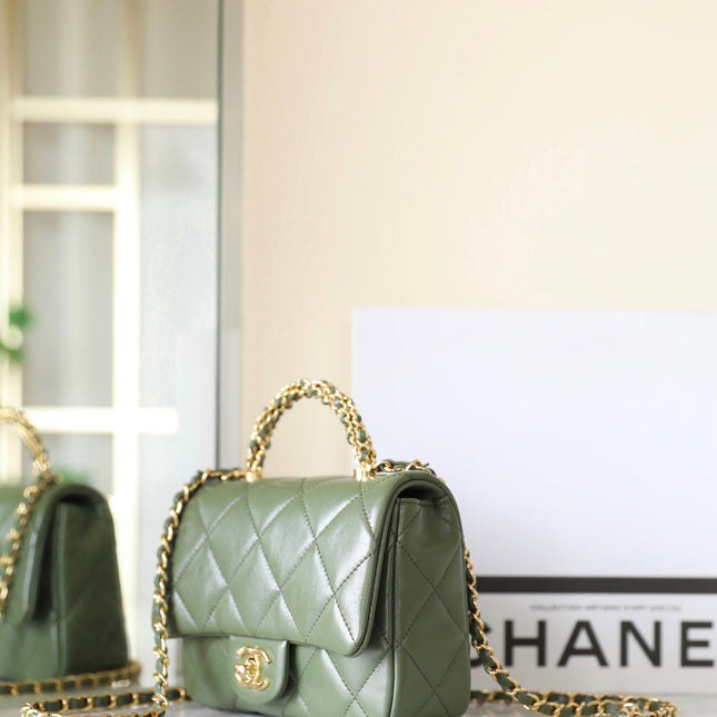CHANEL 25S FLAP BAG 19 CM IN MOSS GREEN LAMBSKIN WITH GOLD HARDWARE
