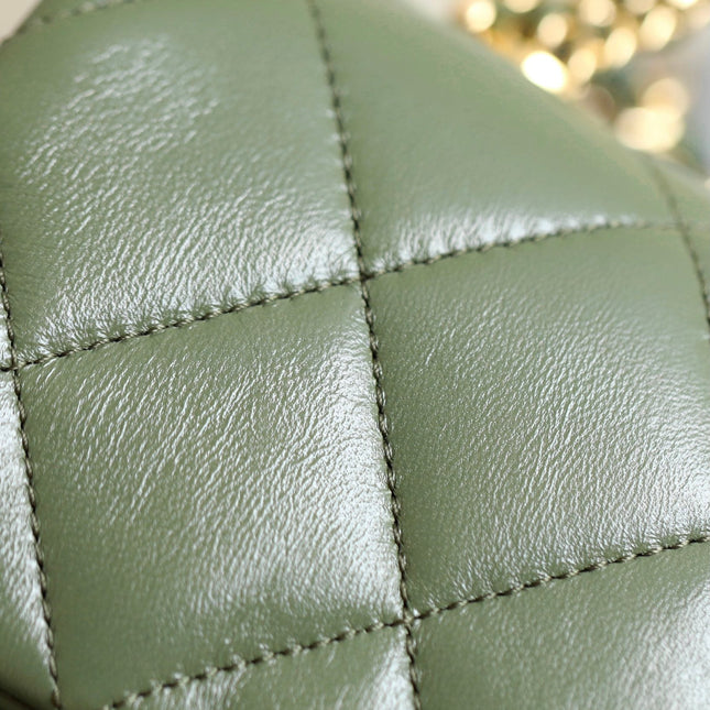 CHANEL 25S FLAP BAG 19 CM IN MOSS GREEN LAMBSKIN WITH GOLD HARDWARE