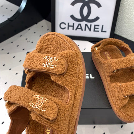 CC DAD SANDAL BRONZE BROWN LAMB FUR