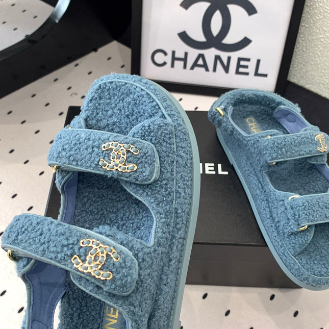 CC DAD SANDAL AEGEAN BLUE LAMB FUR