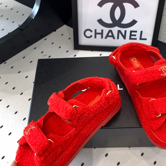 CC DAD SANDAL CRIMSON RED LAMB FUR