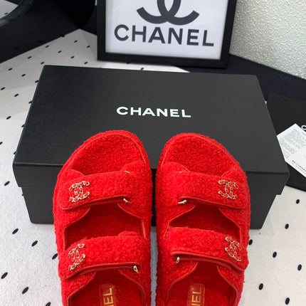 CC DAD SANDAL MULE IN CRIMSON RED LAMB FUR