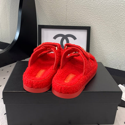 CC DAD SANDAL MULE IN CRIMSON RED LAMB FUR