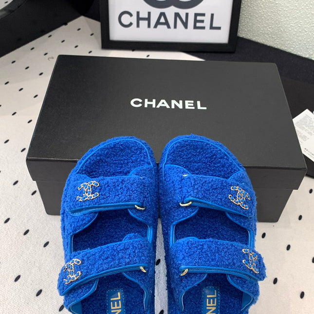 CC DAD SANDAL MULE IN AZURE BLUE LAMB FUR