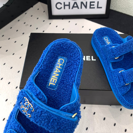 CC DAD SANDAL MULE IN AZURE BLUE LAMB FUR