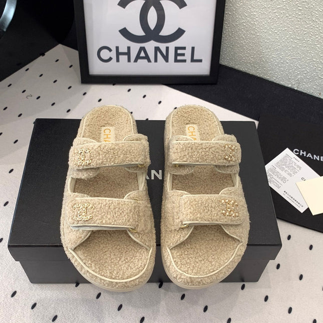 CC DAD SANDAL MULE IN ECRU BEIGE LAMB FUR