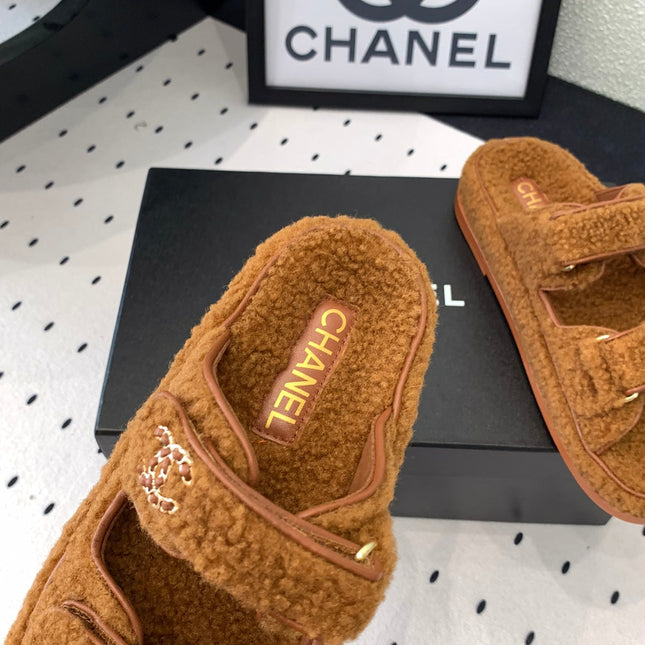 CC DAD SANDAL MULE IN BRONZE BROWN LAMB FUR