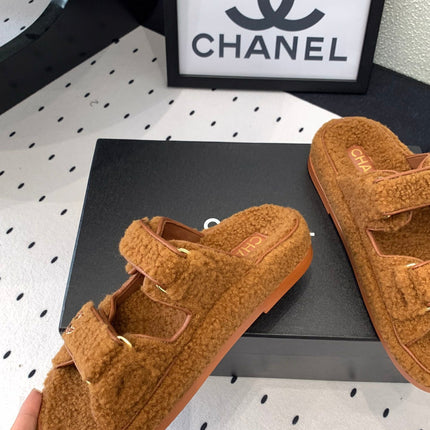 CC DAD SANDAL MULE IN BRONZE BROWN LAMB FUR