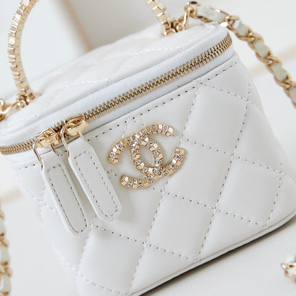 CHANEL 25S MINI VANITY BAG 11 CM IN WHITE LAMBSKIN WITH CRYSTAL-EMBELLISHED CC LOGO