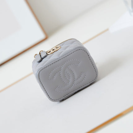 CHANEL 25S MINI VANITY BAG 11 CM IN GREY LAMBSKIN WITH CRYSTAL-EMBELLISHED CC LOGO