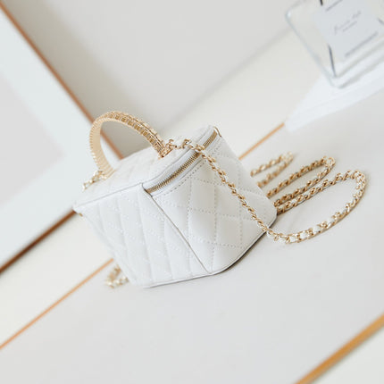 CHANEL 25S MINI VANITY BAG 16 CM IN WHITE LAMBSKIN WITH CRYSTAL-EMBELLISHED CC LOGO