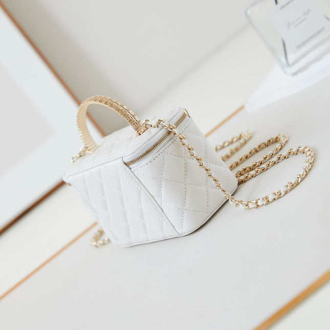 CHANEL 25S MINI VANITY BAG 16 CM IN WHITE LAMBSKIN WITH CRYSTAL-EMBELLISHED CC LOGO