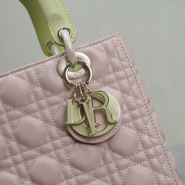 LADY BAG 24 IN BABY PINK QUILTED MACROCANNAGE CALFSKIN SWAMP YELLOW STRAP