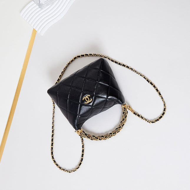 HOBO BAG 18 IN BLACK SOFT LAMBSKIN GOLD CHAIN