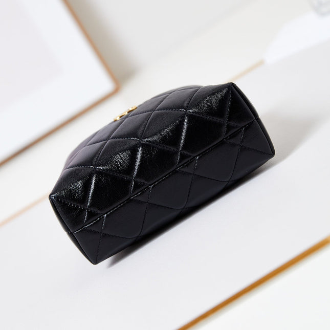 HOBO BAG 18 IN BLACK SOFT LAMBSKIN GOLD CHAIN