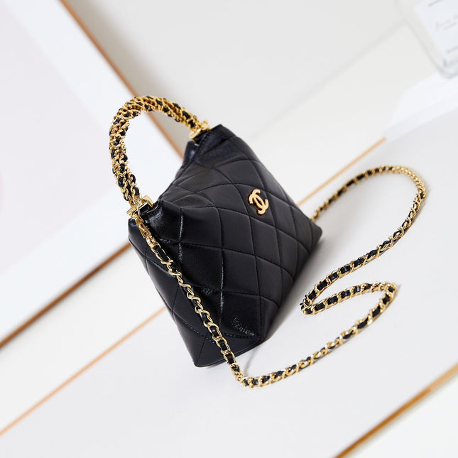 HOBO BAG 18 IN BLACK SOFT LAMBSKIN GOLD CHAIN