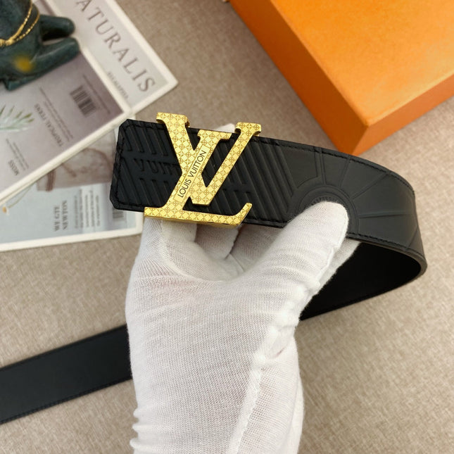 BELT 38MM IN BLACK SPECIAL TEXTURED LEATHER WITH GOLD STAINLESS STEEL BUCKLE