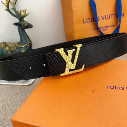 BELT 38MM IN BLACK SPECIAL TEXTURED LEATHER WITH GOLD STAINLESS STEEL BUCKLE