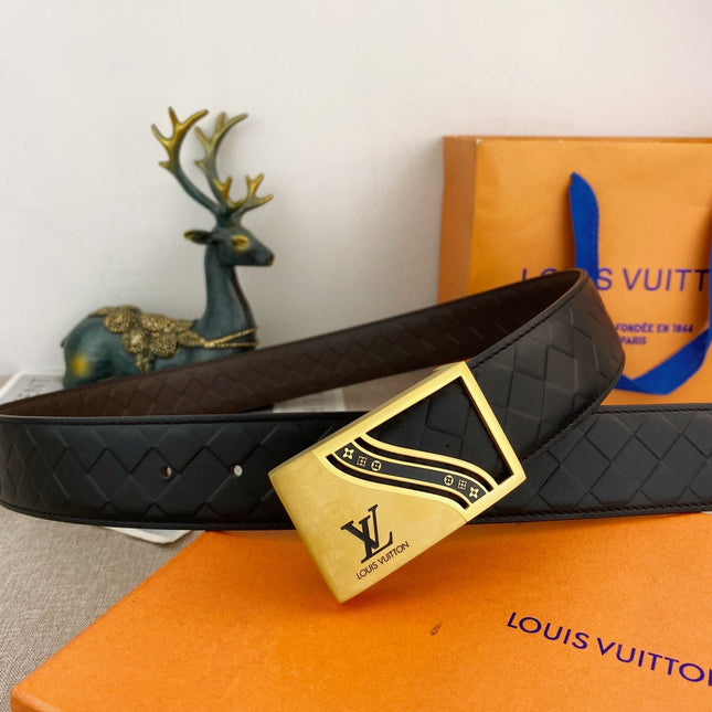 BELT 38MM IN BLACK CALFSKIN EMBOSSED CHECKERED CALFSKIN GOLD BUCKLE WITH BLACK RAISED LOGO