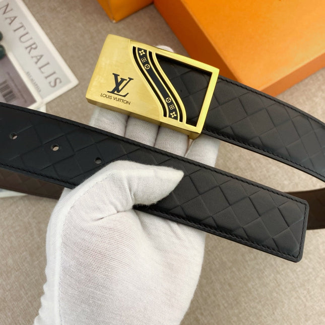 BELT 38MM IN BLACK CALFSKIN EMBOSSED CHECKERED CALFSKIN GOLD BUCKLE WITH BLACK RAISED LOGO
