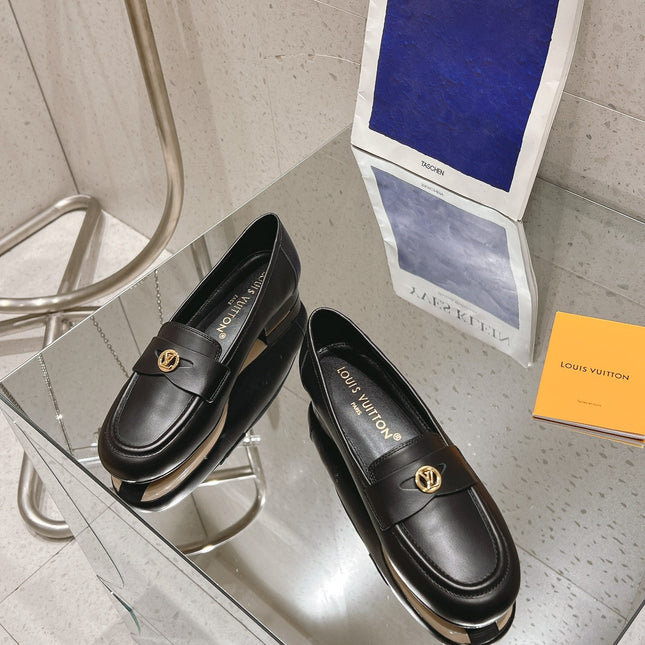 SOHO FLAT LOAFER IN BLACK CALFSKIN