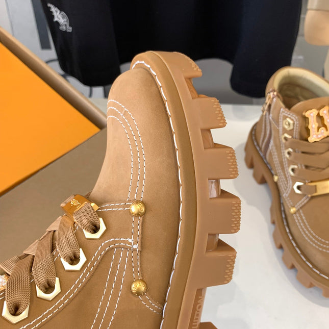 LV CHECKER ANKLE BOOT IN COPPER BROWN SUEDE