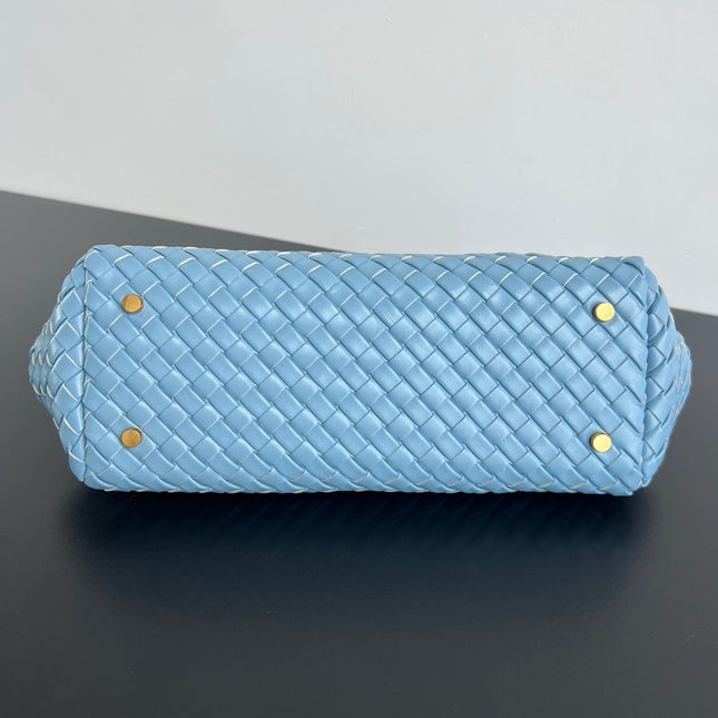 SHOULDER BAG 37 IN SKY BLUE LAMBSKIN