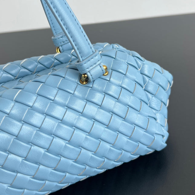 SHOULDER BAG 37 IN SKY BLUE LAMBSKIN