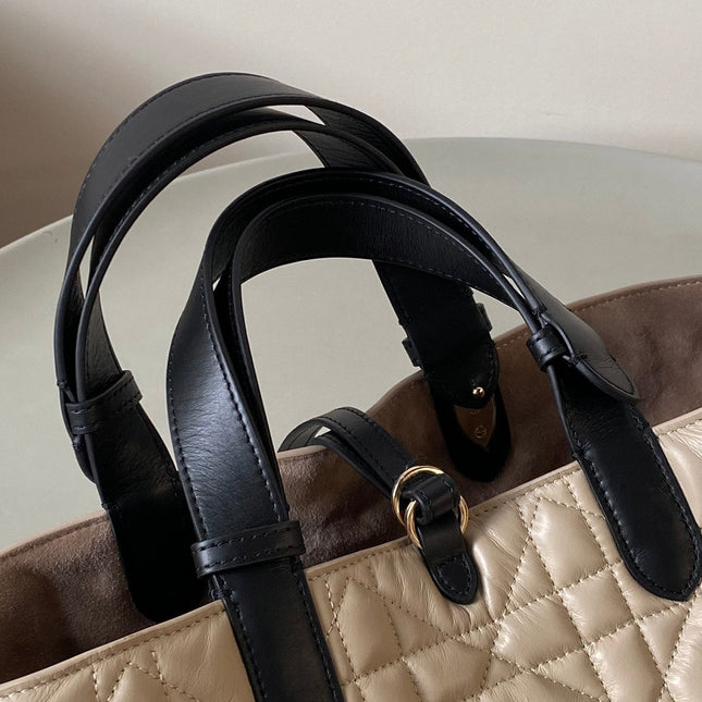 MEDIUM TOUJOURS BAG 28 IN BEIGE CANNAGE CALFSKIN BLACK STRAP