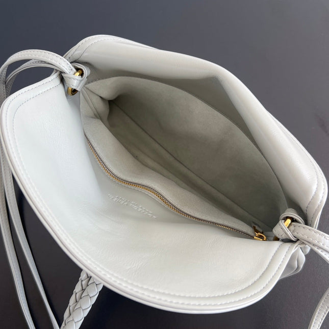 SMALL LIBERTA 27 IN SUBMARINE SMOOTH CALFSKIN GOLD HARDWARE