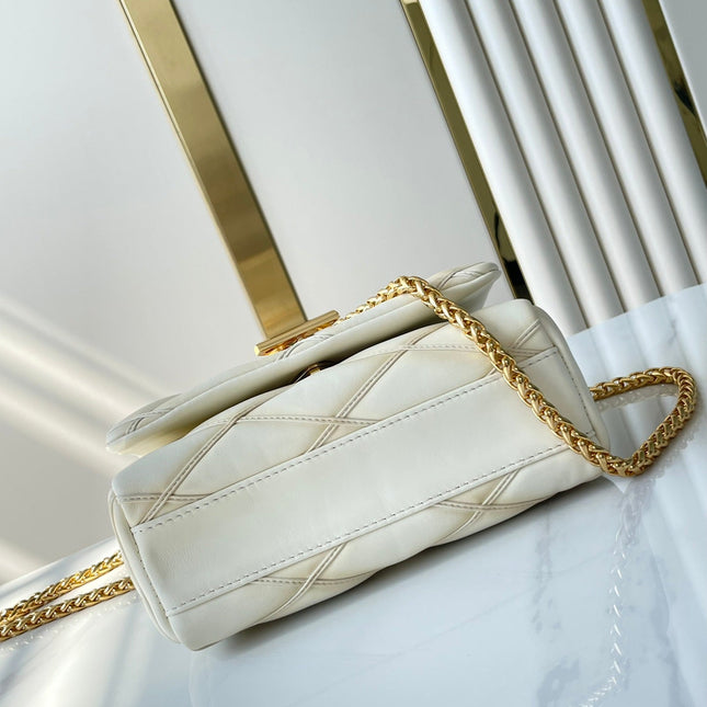 GO-14 PM 20 IN CREAM QUILTED LAMBSKIN GOLD HARDWARE