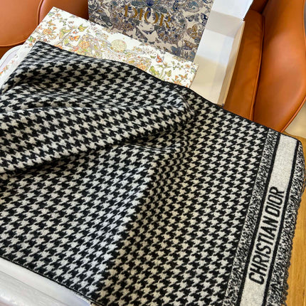 DIOR SCARF 200 CM IN CASHMERE 667143