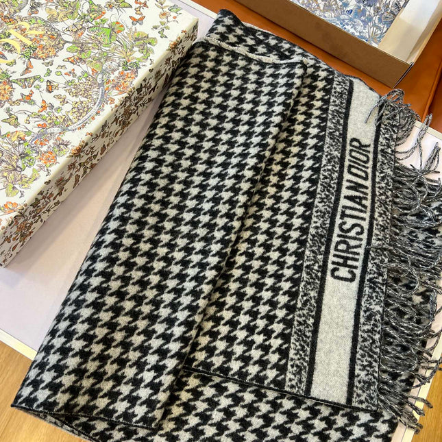 DIOR SCARF 200 CM IN CASHMERE 667143