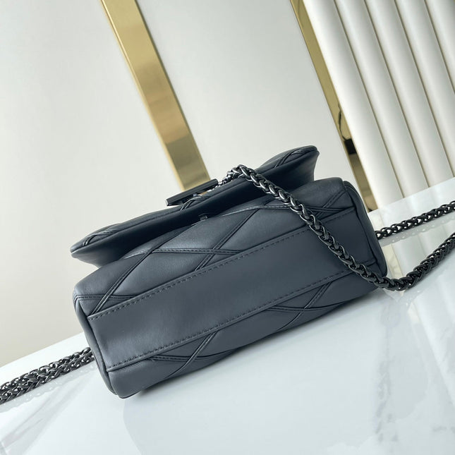 GO-14 MM 23 IN BLACK QUILTED LAMBSKIN BLACK HARDWARE