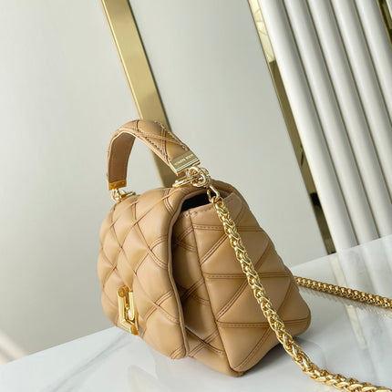 GO-14 PM 20 IN LIGHT FAWN QUILTED LAMBSKIN GOLD HARDWARE
