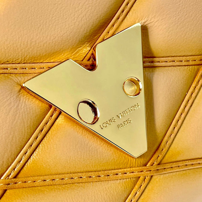 GO-14 PM 20 IN LIGHT FAWN QUILTED LAMBSKIN GOLD HARDWARE