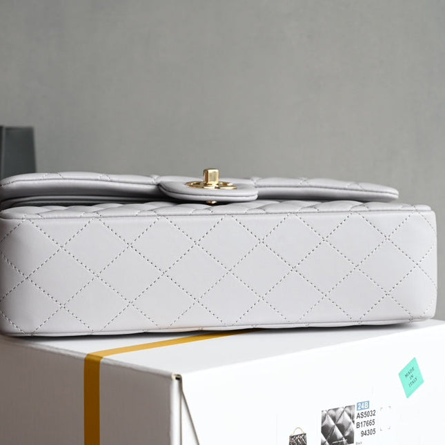 CHANEL 25S FLAP BAG 25.5 CM IN LIGHT GREY LAMBSKIN