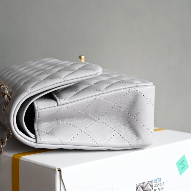 CHANEL 25S FLAP BAG 25.5 CM IN LIGHT GREY LAMBSKIN