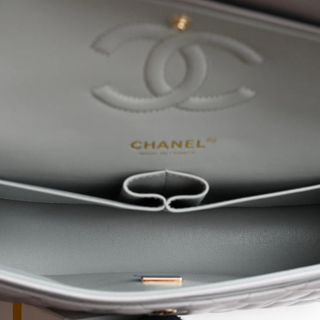 CHANEL 25S FLAP BAG 25.5 CM IN LIGHT GREY LAMBSKIN