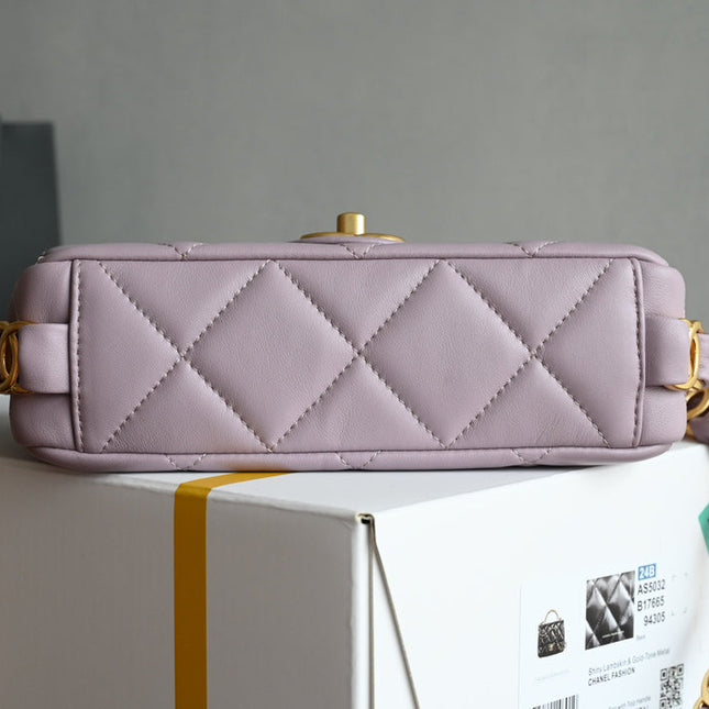 CHANEL 25S FLAP BAG 21 CM IN LIGHT PURPLE LAMBSKIN WITH GOLD HARDWARE