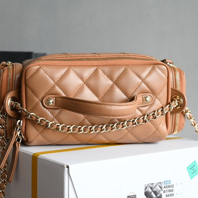 CHANEL 25S VANITY CASE 23 CM IN LIGHT BROWN LAMBSKIN