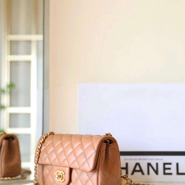 CHANEL 25S FLAP BAG 20 CM IN LIGHT BROWN LAMBSKIN WITH GOLD HARDWARE