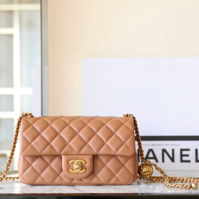 CHANEL 25S FLAP BAG 20 CM IN LIGHT BROWN LAMBSKIN WITH GOLD HARDWARE