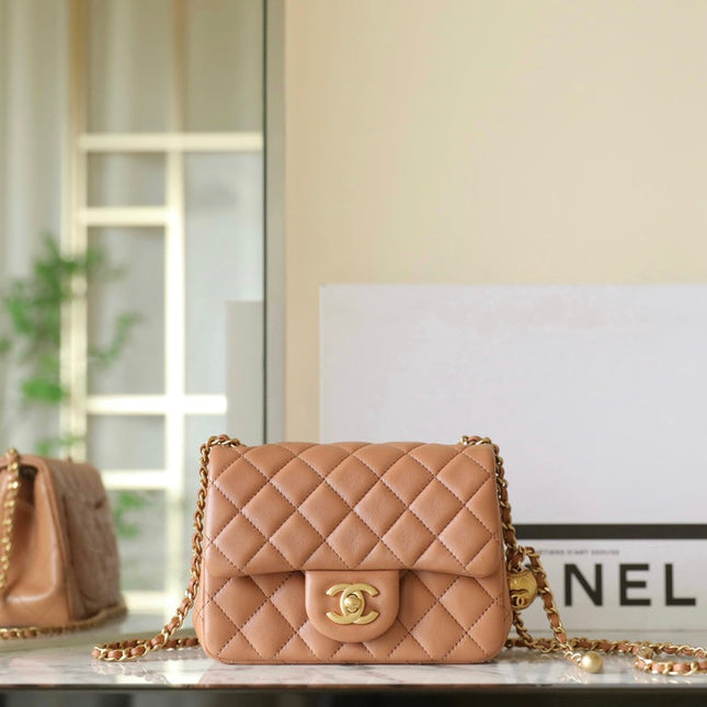 CHANEL 25S FLAP BAG 18 CM IN LIGHT BROWN LAMBSKIN WITH GOLD HARDWARE