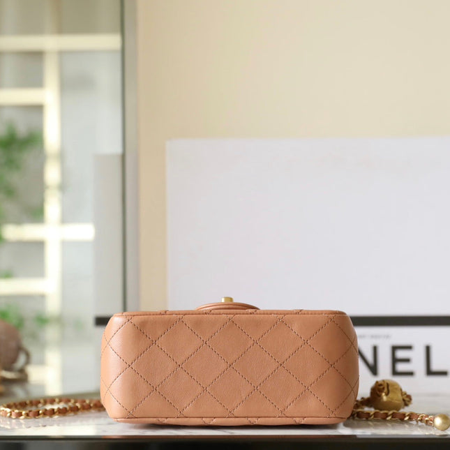 CHANEL 25S FLAP BAG 18 CM IN LIGHT BROWN LAMBSKIN WITH GOLD HARDWARE