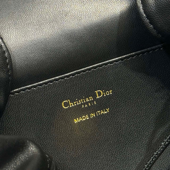 MEDIUM CARO BACKPACK 27 IN BLACK MACROCANNAGE LAMBSKIN