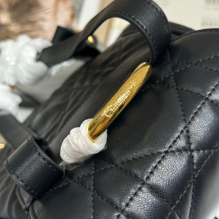 MEDIUM CARO BACKPACK 27 IN BLACK MACROCANNAGE LAMBSKIN