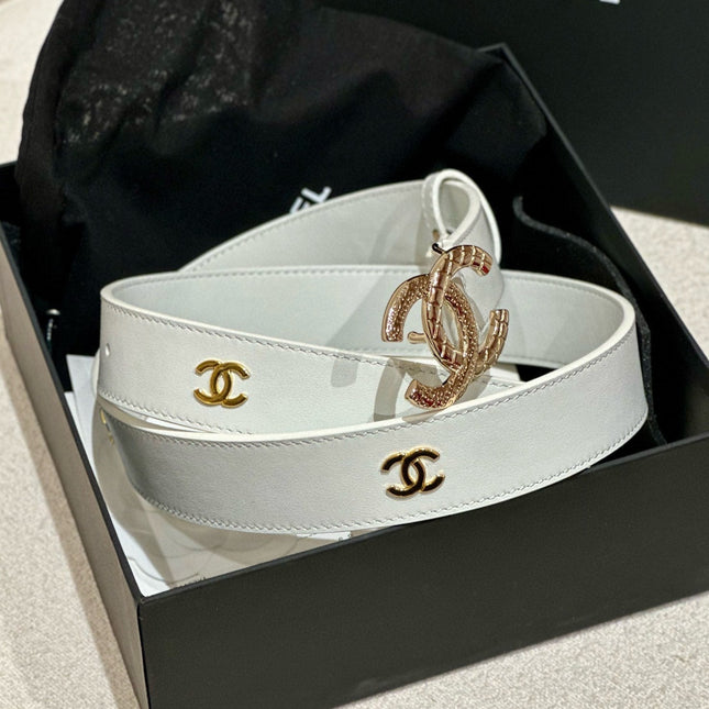 DOUBLE C BELT 30MM IN WHITE CALFSKIN GOLD BUCKLE WITH EMBOSSED CHECK PATTERN